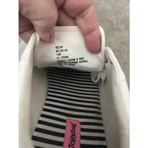 Betsey Johnson White Melon Embellished Sneaker Sz 10 Limited Edition Watermelon thumbnail 8