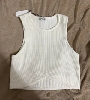 Super cute going out top Size M thumbnail 1