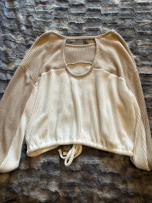 Hollister Top thumbnail 2