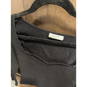 Babaton by Aritzia Sculpt Knit top black womens M medium thumbnail 3