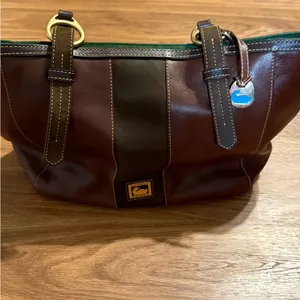 Dooney Bourke Brown Leather Shoulder Bag thumbnail 5