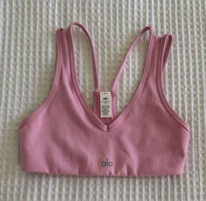 Alo Yoga Bra Airlift thumbnail 1