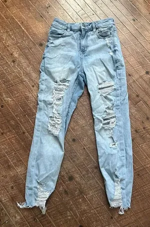 American Eagle destroyed curvy super high rise 4 crop short jeggings thumbnail 1