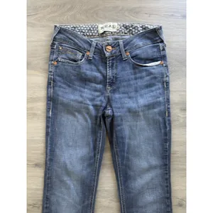 Ariat REAL Denim Mid Rise Straight Leg Jeans Womens 29R Medium Wash Western thumbnail 3