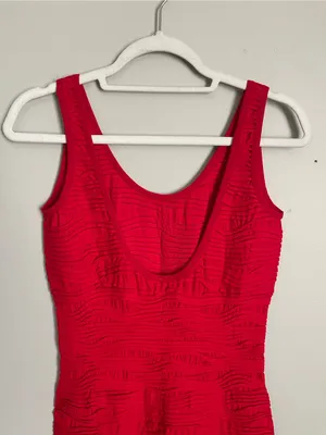 2 HEARTS Sleeveless Red Textured Bodycon Dress Sz OS thumbnail 4