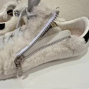 Vintage Havana Women's Melina Embellished Faux Fur Sneakers Size 6 Preowned thumbnail 10