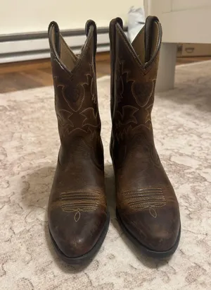 Ariat Heritage Western Boots  thumbnail 1