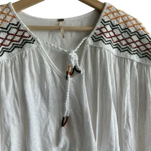 Free People Market Tee M Dolman Embroidered V-Neck Boho Cotton *NWOT* thumbnail 6