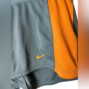 Nike Dri-FIT Gray & Orange Running‎ Shorts Size XS thumbnail 3