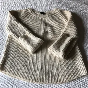 Theory wool scoop sweater size S thumbnail 6