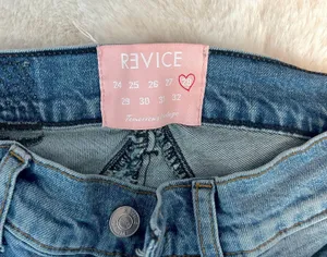 Revice Like New Jeans Size 28 thumbnail 3