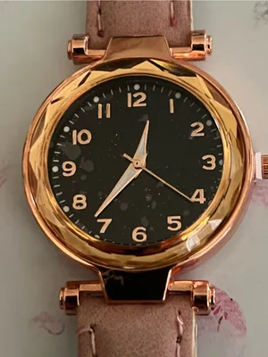 Women's Rose Gold Case Pink Leather Strap Watch Adjustable Band thumbnail 4