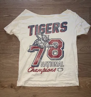 Hollister Tigers oversized tee xs thumbnail 1