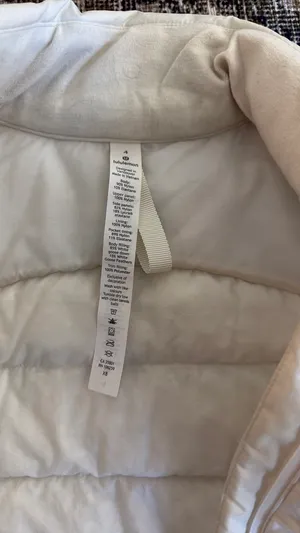 Lululemon Vest Down white opal color  thumbnail 3