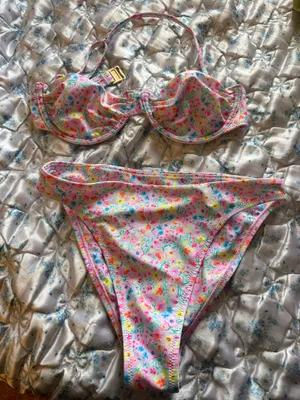Kulani Kinis Bikini Set thumbnail 1