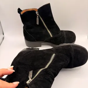 Harley-Davidson Amherst Womens Black Suede Side Zip Biker Boots 82017 Size 8.5 thumbnail 5