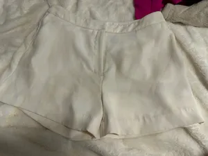 Hennes & Mauritz White shorts thumbnail 1