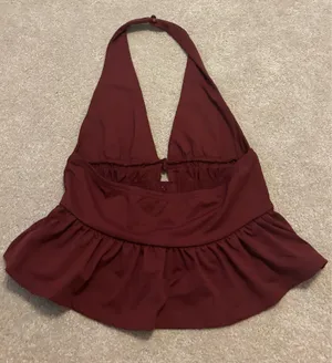 Maroon halter top  thumbnail 2