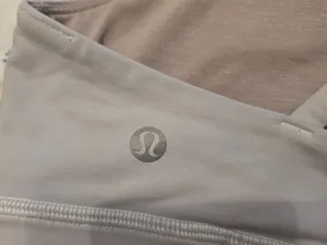 lululemon athletica White High-Neck Sports Bra Size 12 thumbnail 4
