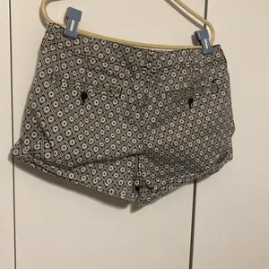 American Eagle Outfitters Stretch Women’s Size 14 Black/White Color thumbnail 5