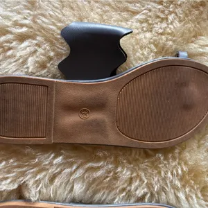 Wavy Strap Gray Slide Sandals Black Size 8 thumbnail 2