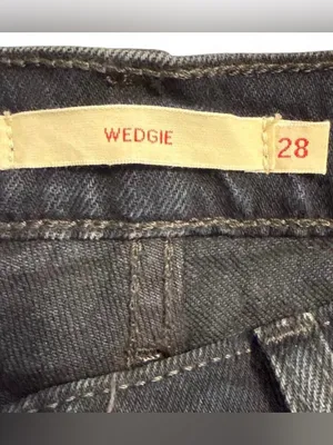 Levi's Women’s Wedgie High Rise Dark Blue Jeans 28 NWT thumbnail 4