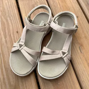 COMFY SKECHERS sandals🌷 thumbnail 3