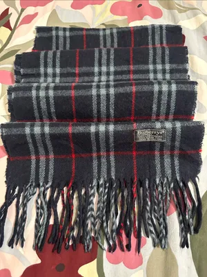 Burberry Vintage Plaid Wool Scarf Unisex thumbnail 1