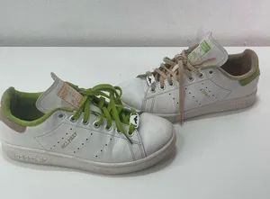 Adidas Stan Smith x Disney Miss Piggy & Kermit 2021 White Sneakers Women 6 thumbnail 1