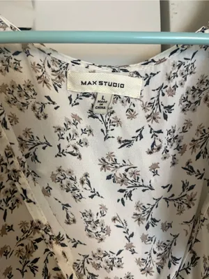 Max Studio White Floral Ruffle Blouse thumbnail 2