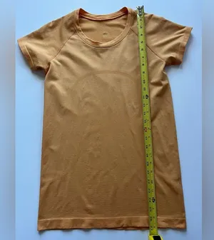 lululemon athletica Swiftly Tech Shirt Sleeve Shirt 2.0 Mango Dream -Size 8 thumbnail 6
