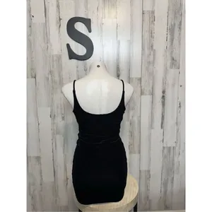 Black velvet mini dress Black thumbnail 3