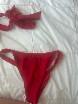 Edikted Red Knot Bikini Set thumbnail 7