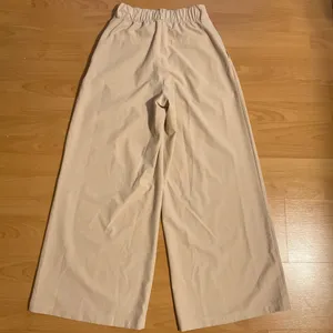 Alo Yoga High-Waist Dreamscape Trouser (Short) Macadamia XXS thumbnail 6