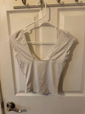 White crop top thumbnail 2
