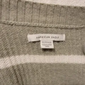 American Eagle Outfitters Olive Green and White Striped Cropped Cardigan thumbnail 4