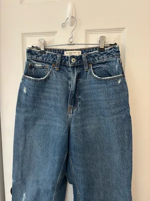 Abercrombie The Loose High Rise Jeans thumbnail 3