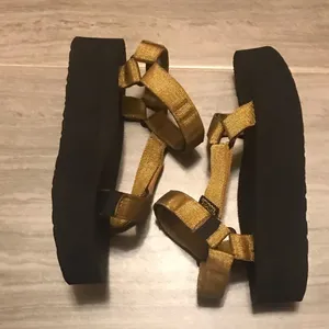 Teva Gold Platform Sandals thumbnail 7