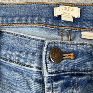 J.Crew Jeans Womens 28/28 Blue Light Wash Mid Rise Skinny Stretch Denim Casual thumbnail 7