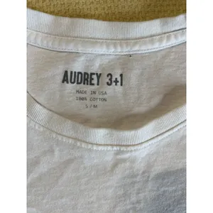 Audrey 3+1 Tee Shirt Size S/M Graphic California Crop thumbnail 3