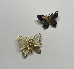 Lot Of 2 Small Costume Brooch Pins Gold Tone Butterflies Insects 1 Signed Monet thumbnail 3