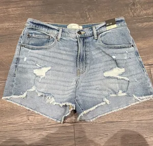 Abercrombie Shorts Mid-Rise Boyfriend thumbnail 1