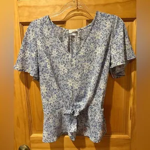 Sienna Sky floral print blouse women’s M thumbnail 1