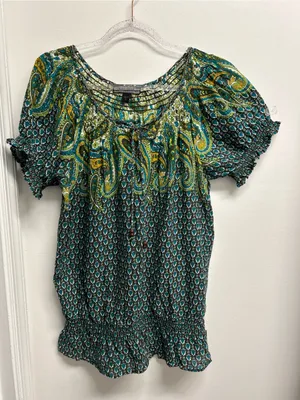 Boho Paisley Peasant Top in Green - Women thumbnail 1