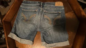 Hollister Shorts thumbnail 1