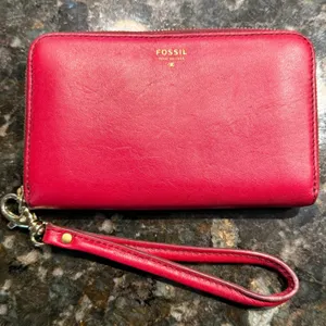 Fossil Red‎ Leather Zip Around Clutch Wallet Card Organizer Wrist Strap R thumbnail 1