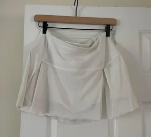 Lululemon Skirt thumbnail 1