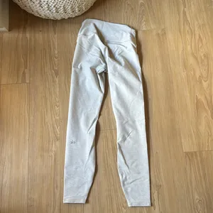 Alo Leggings thumbnail 4
