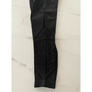 Victoria's Secret PINK Cool & Comfy Seamless Laser Cut Leggings Black Small‎ thumbnail 5