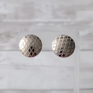 Vintage Screw On Earrings Gold Tone Circle with Mesh Pattern Design thumbnail 2